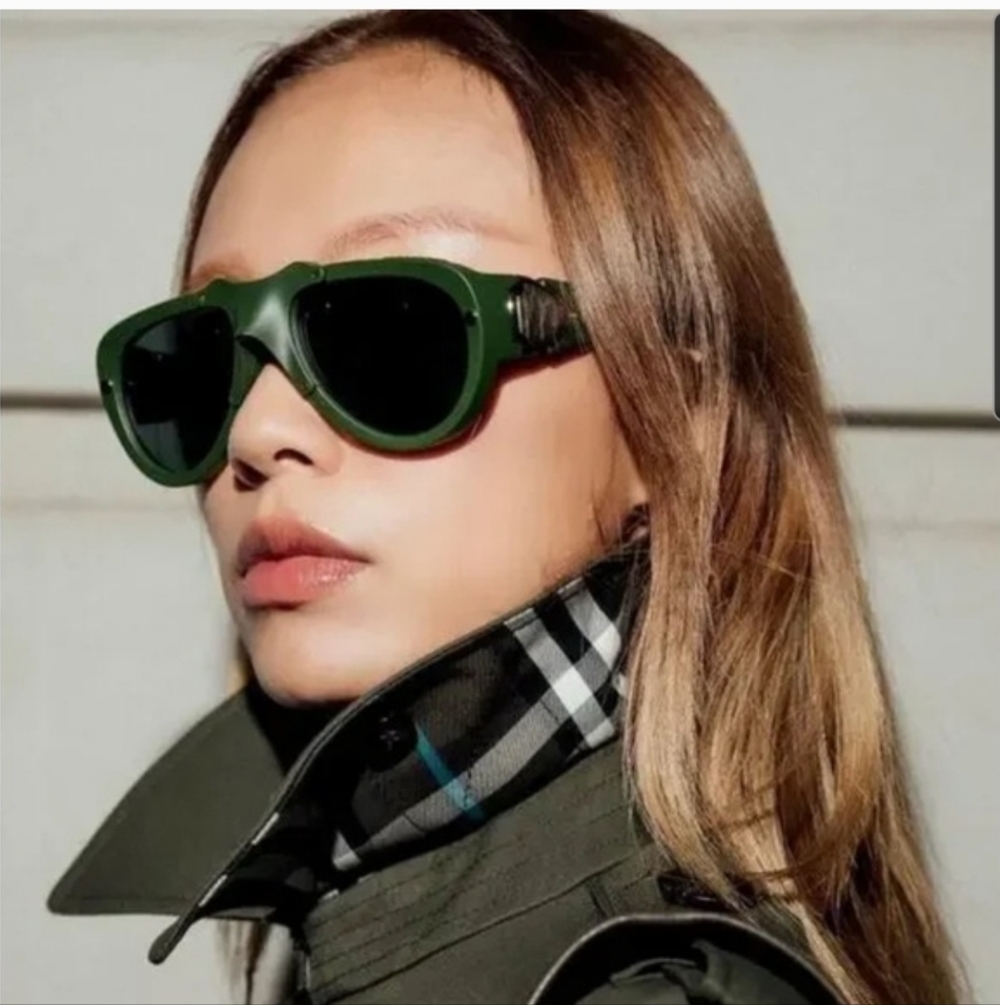 Burberry 57 MM Pilot Sunglasses in Olive Green - Picture 8 of 9